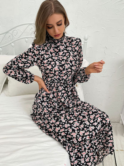 mid-length turtleneck pleated print dress